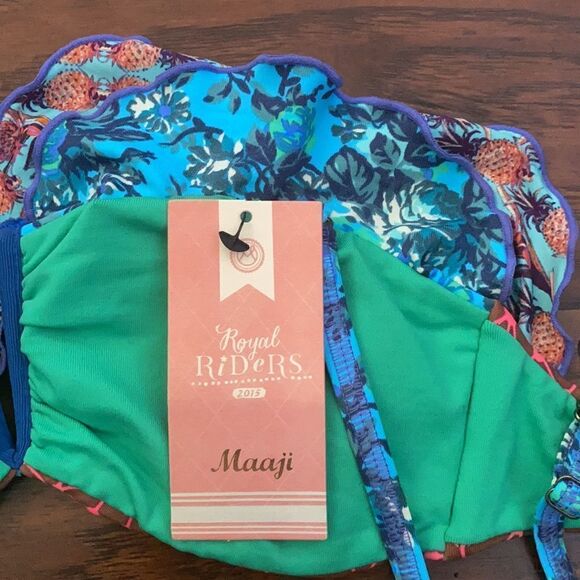 Maaji Royal Riders Print Design Ruffle Bathingsuit Top Boho Feminine Modern - Picture 5 of 8